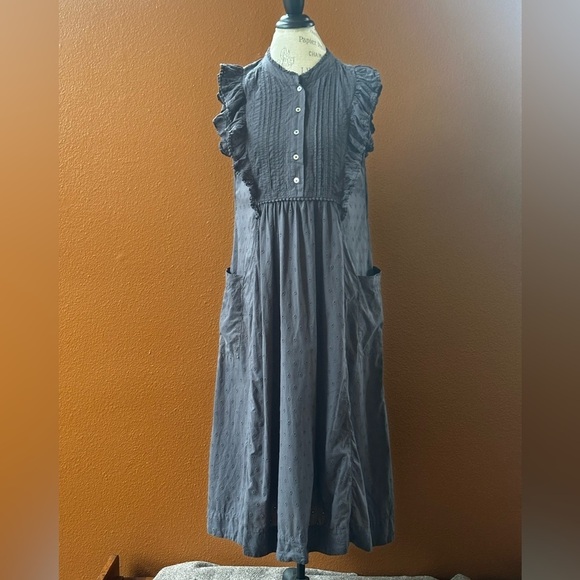 Wrap London Gray Broderie Anglaise Sleeveless Cotton Dress Size 8 EUC! - Picture 2 of 9